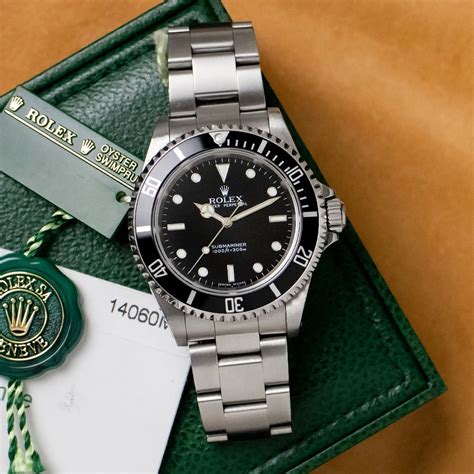 rolex 14060 vs 14060m.